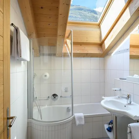 Mountain Paradise 3*