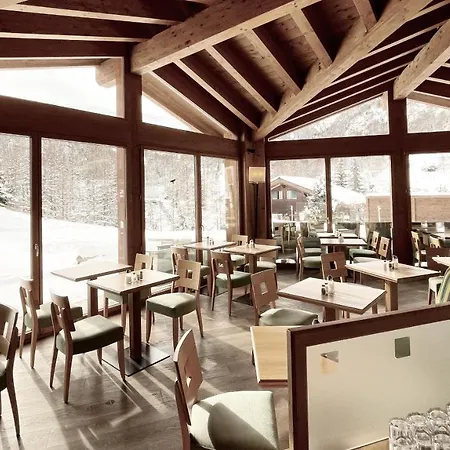 Mountain Paradise Hotell 3*