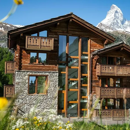 Mountain Paradise Hotell 3*