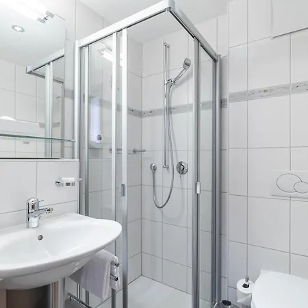 Mountain Paradise Hotel