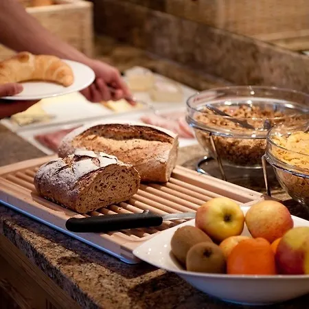 Mountain Paradise Hotel 3*