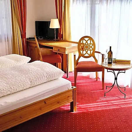 Mountain Paradise Hotel 3*