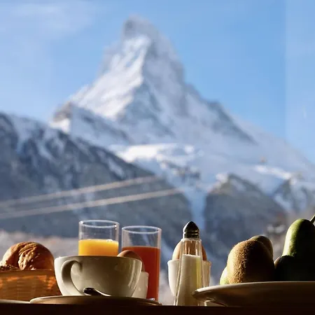 Mountain Paradise Hotell 3*