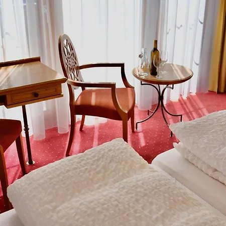 Mountain Paradise Hotell 3*
