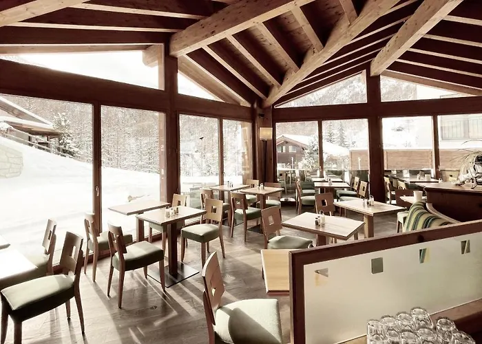 Mountain Paradise מלון 3*