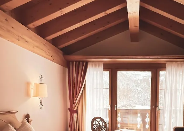 Mountain Paradise צרמט