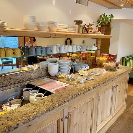 Mountain Paradise Hotel